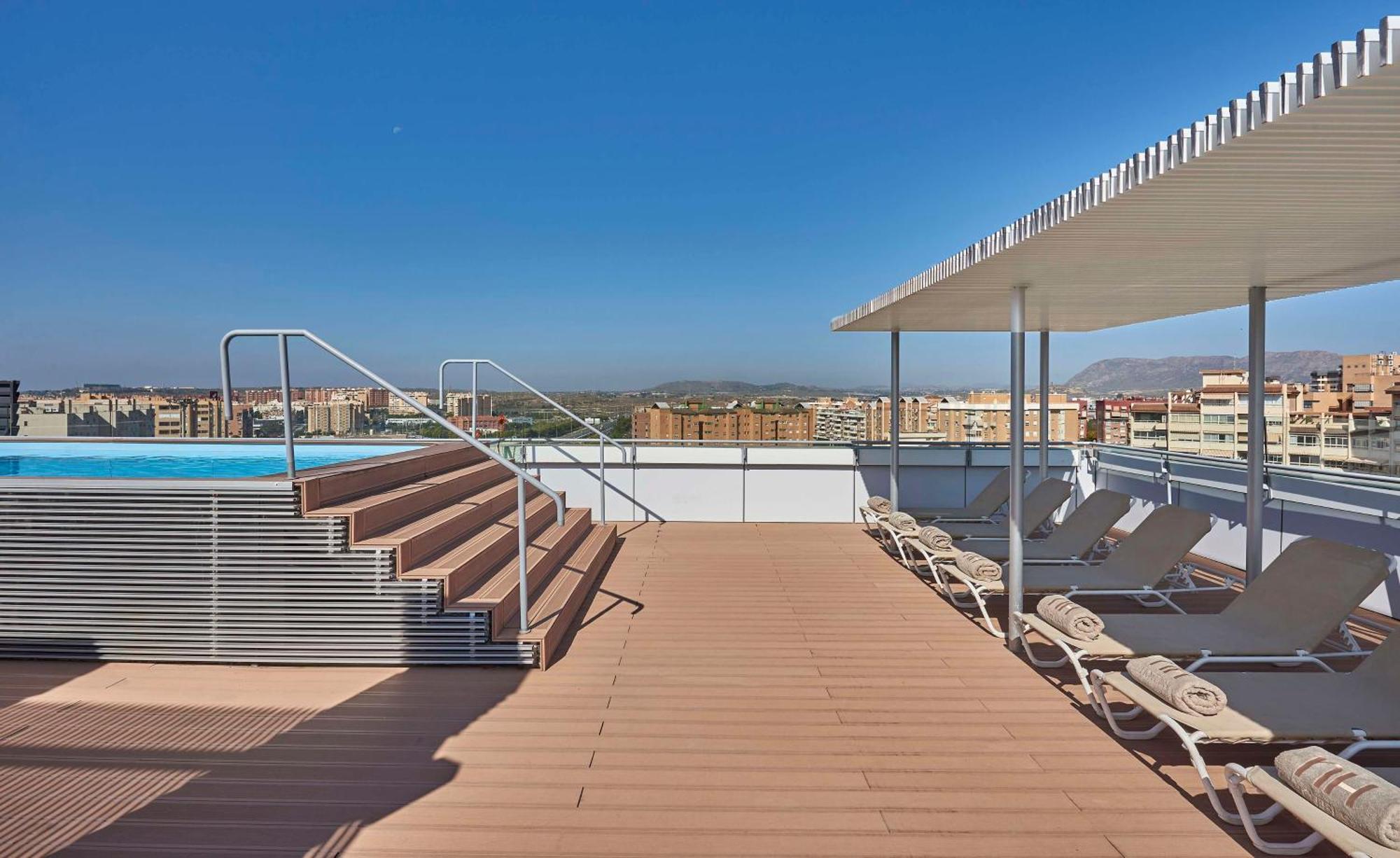 Nh Alicante Luaran gambar