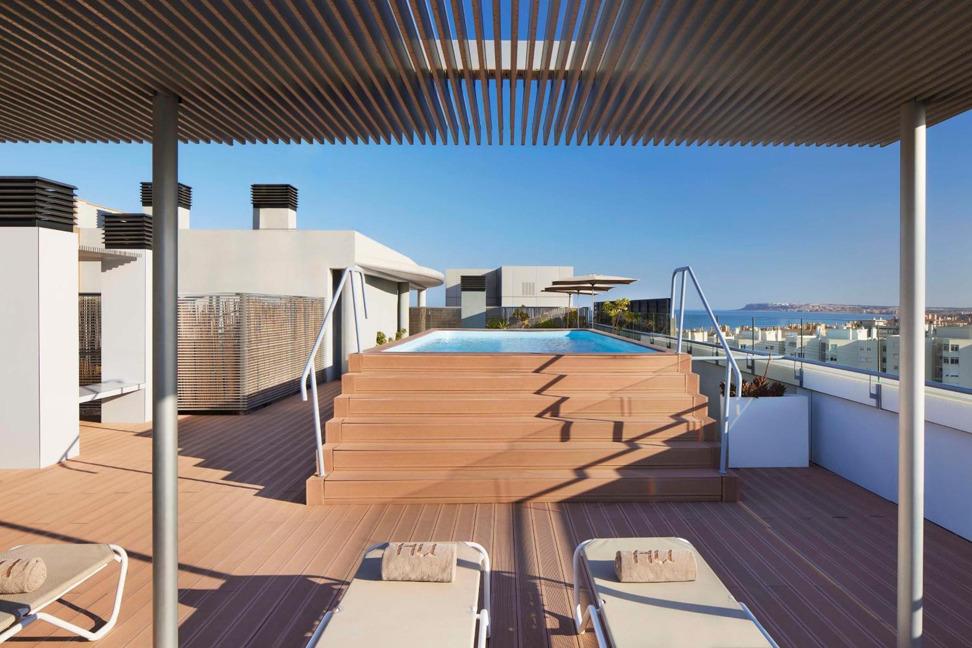 Nh Alicante Luaran gambar