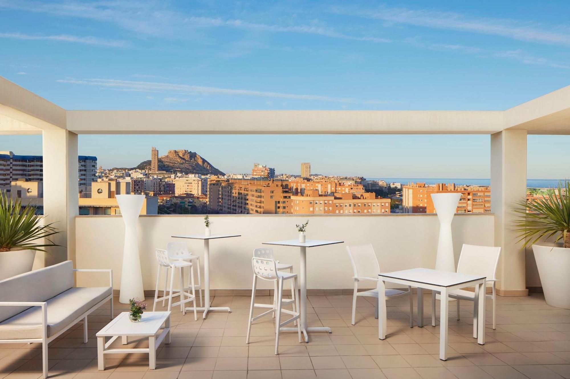 Nh Alicante Luaran gambar